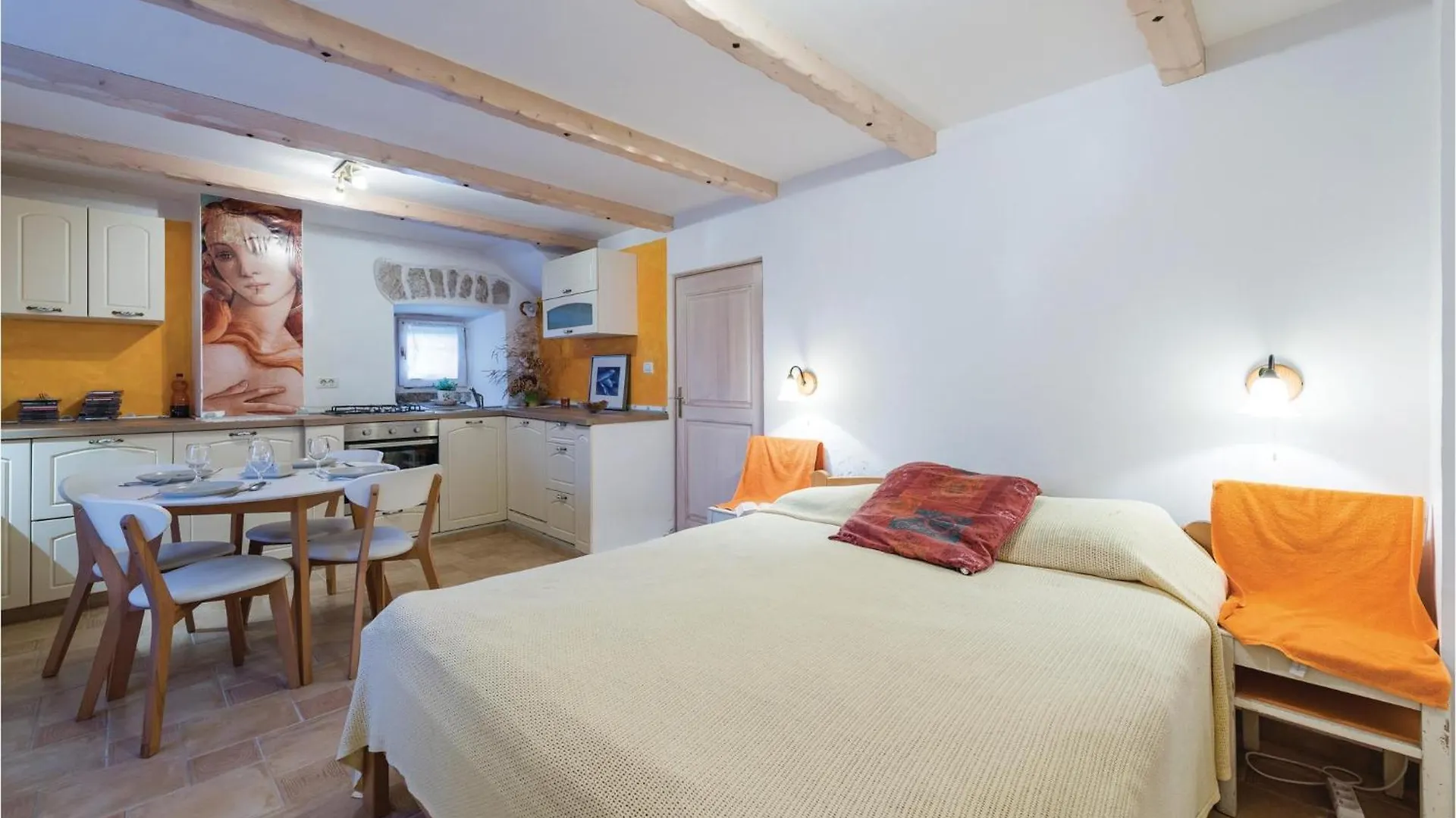Nyaraló Beautiful Home In Labin With Kitchen